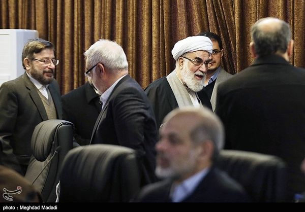 9 نفر از اعضا نبودند/ غیبت روحانی، احمدینژاد و 7 عضو دیگر در جلسه امروز تشخیص مصلحت + عکس