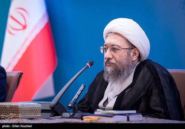 رئیس قوه قضاییه: به دلیل تکبرورزی در گفتار و رفتار، با وجود تقاضای مکررمسئولان قضایی دیدار با وزیر خارجه انگلیس را نپذیرفتند/ دادستانها به دروغ پردازیها علیه دستگاه قضایی ورود کنند