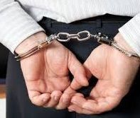 آزار جنسی زن جوان به بهانه نشان دادن کلکسیون کلاه و شکلات
