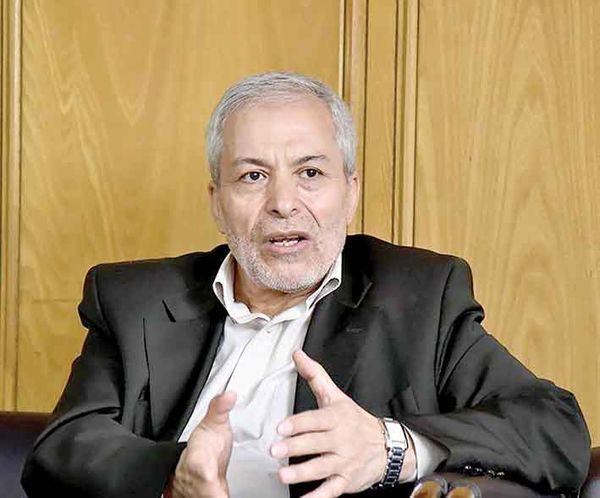 متحد منتقدیم