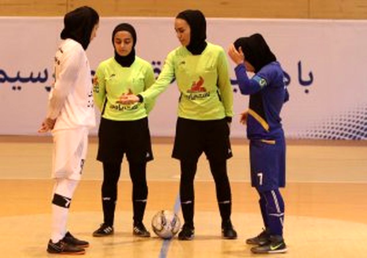 پیروزی پرگل مشهد برابر پارس آرا