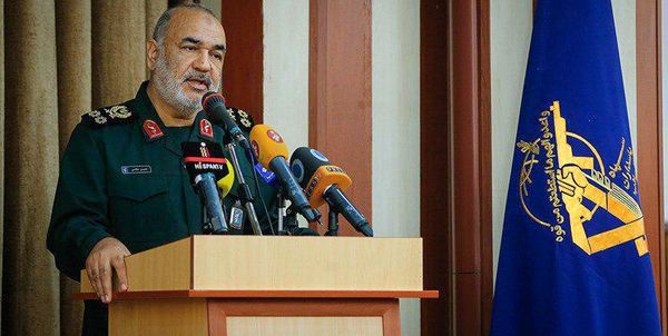 سرلشکر سلامی: هر کجا دشمن باشد ما قبل از او هستیم/ هیچ ایرانی مذاکره را راه حیات نمیداند